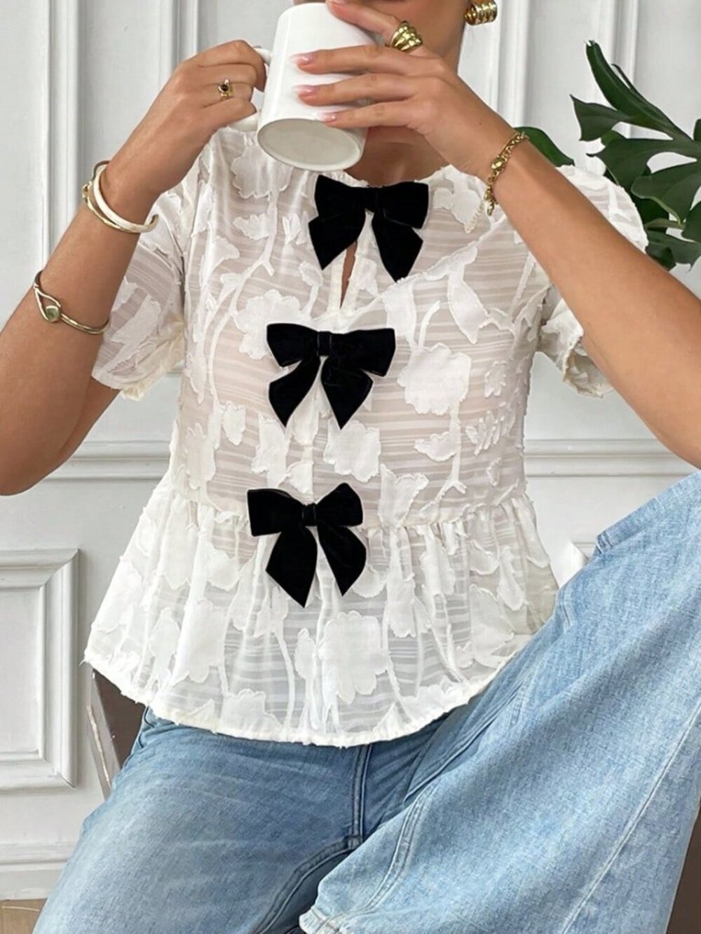 Beige Casual Women's Contrast Color Bow Decor Short Sleeve Shirt